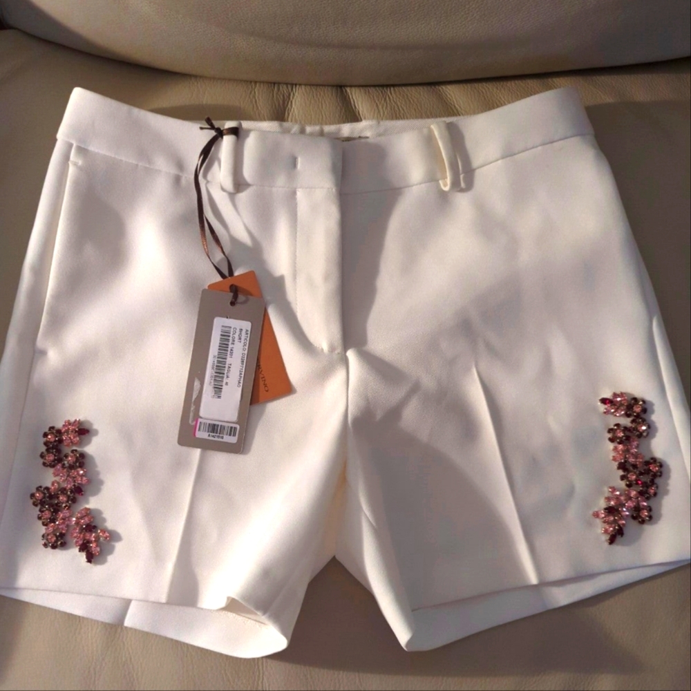 Ermanno Scervino White Shorts with Pink Embellishments